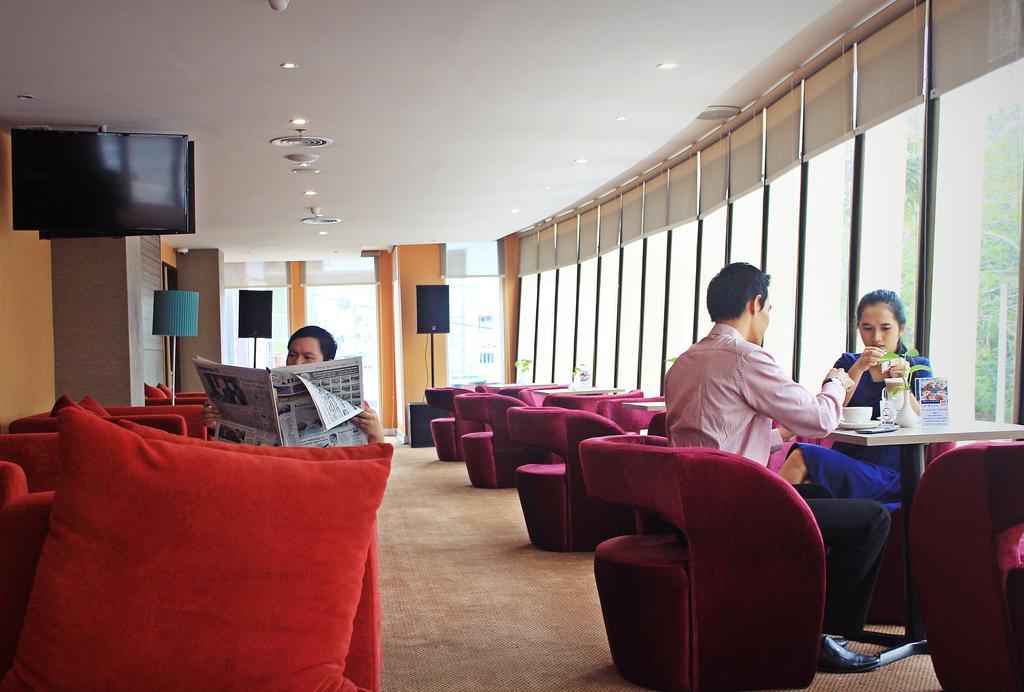 נגויה Biz Hotel Batam מראה חיצוני תמונה