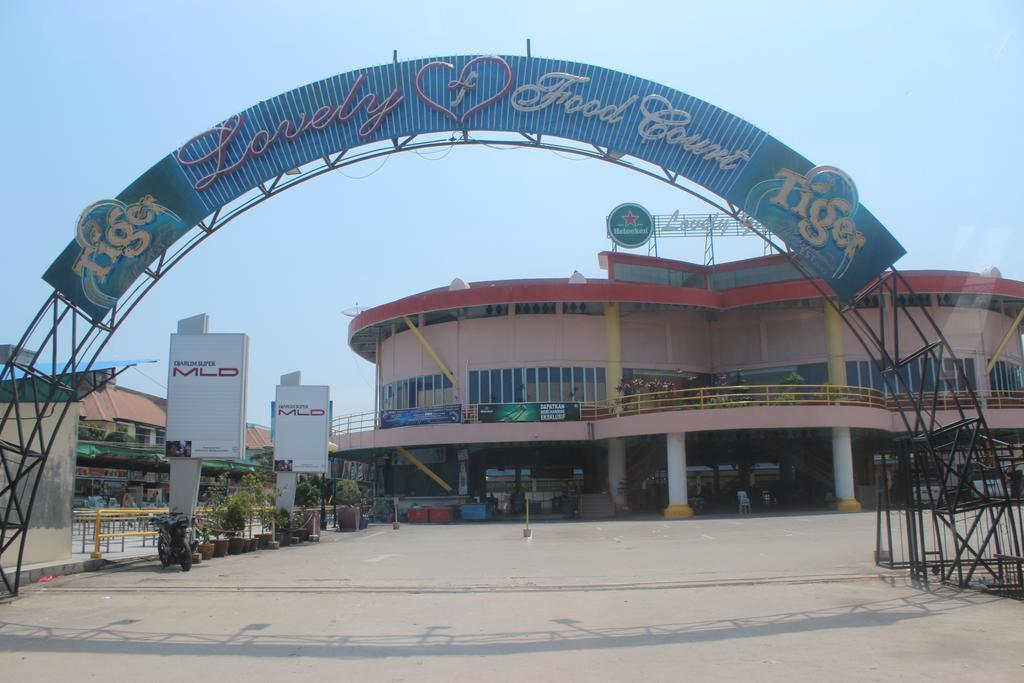 נגויה Biz Hotel Batam מראה חיצוני תמונה