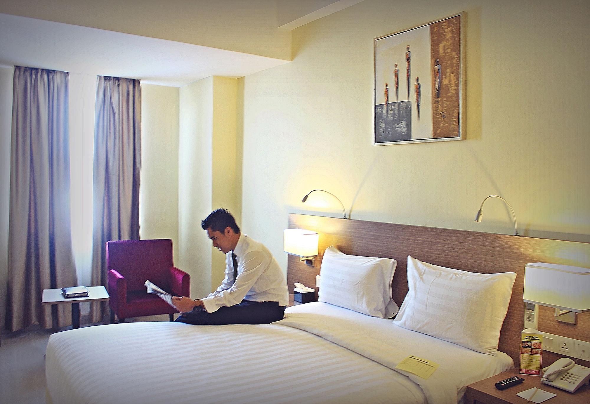 נגויה Biz Hotel Batam מראה חיצוני תמונה