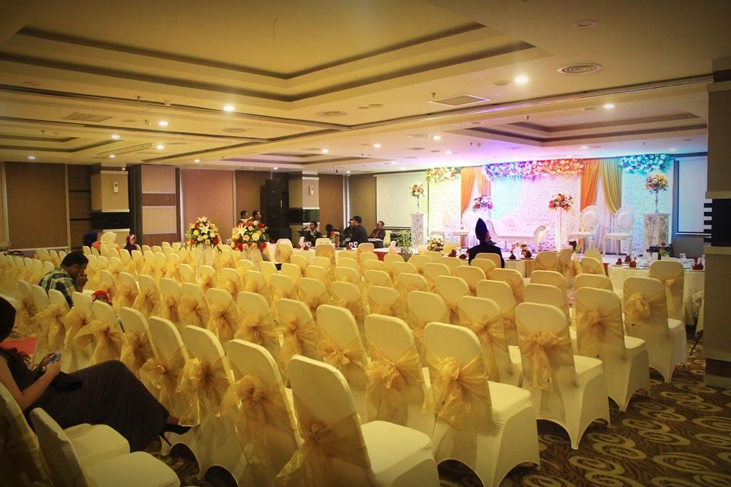 נגויה Biz Hotel Batam מראה חיצוני תמונה