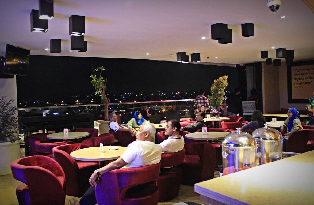 נגויה Biz Hotel Batam מראה חיצוני תמונה